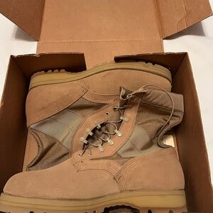 Men's Rugged Tan Combat Boots